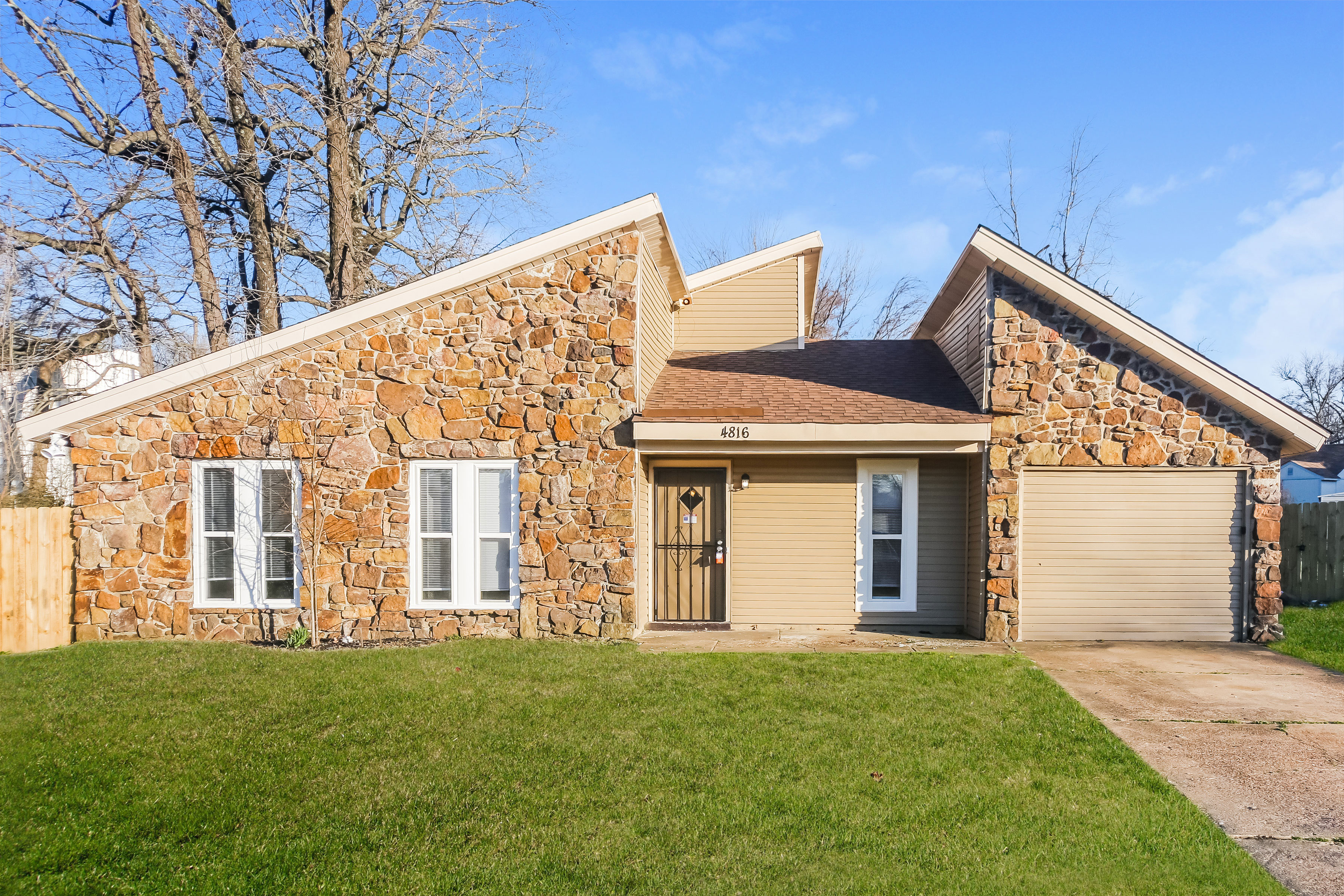 4816 ALLRAND RD Memphis, TN 38118